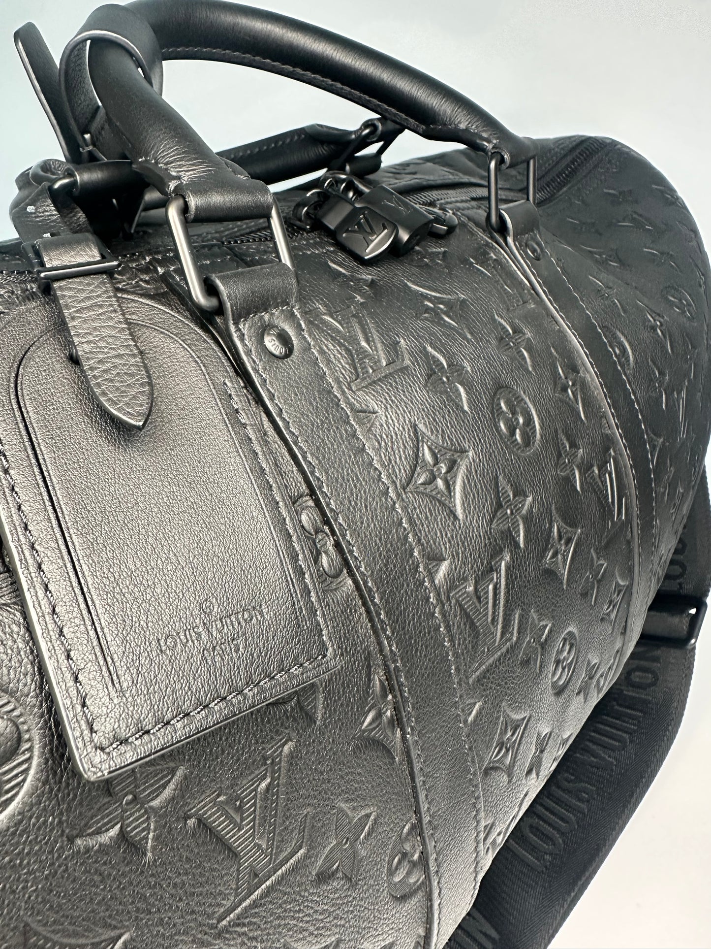 Louis Vuitton Keepall Bandoulière 50 Monogram Shadow Black Leather