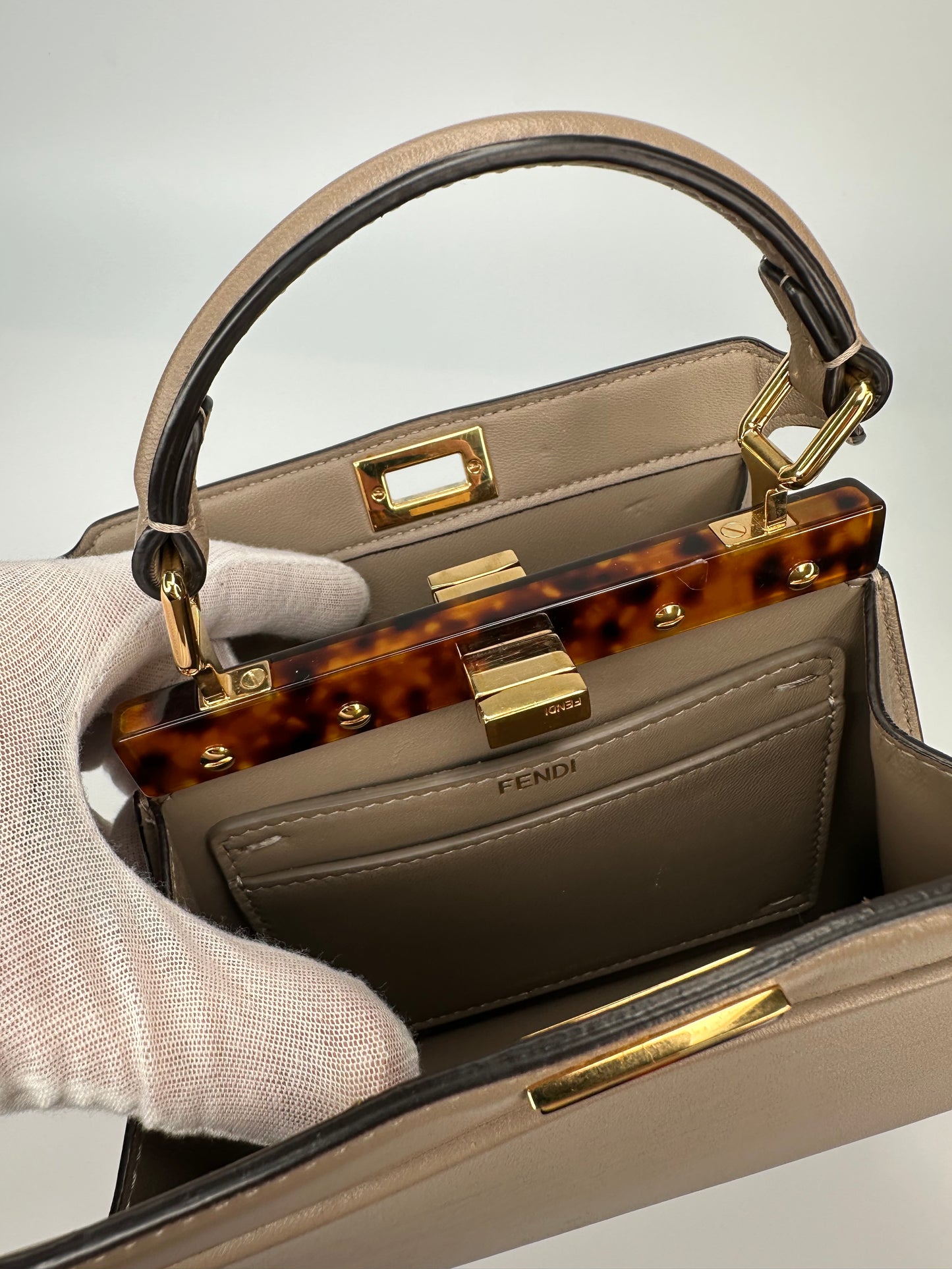 Peekaboo ISeeU Petite Dove Grey Padded Nappa Leather Bag With Strap Immaculate