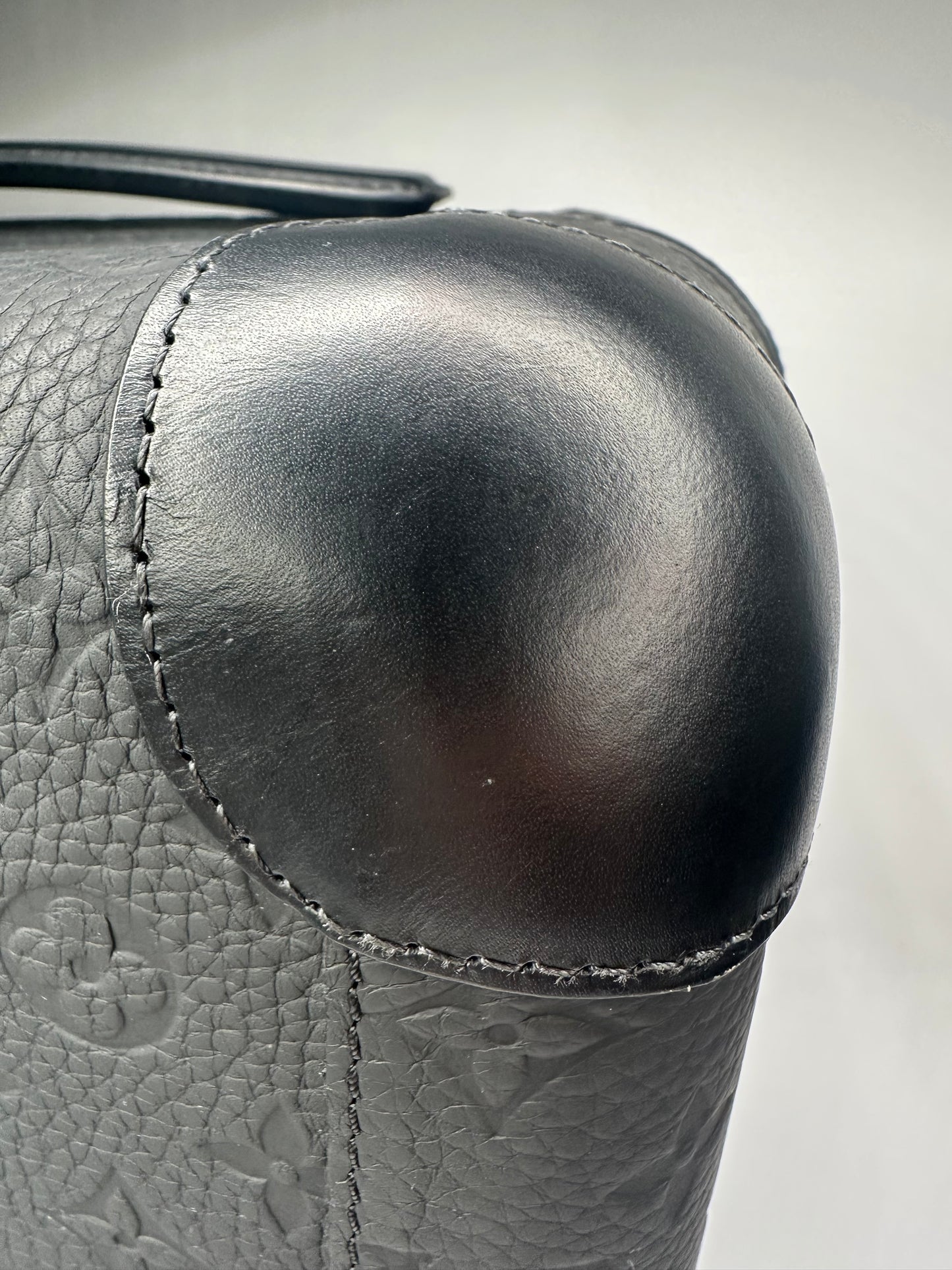 Louis Vuitton Horizon 55 Black Taurillon Leather Shadow Edition RRP £3600