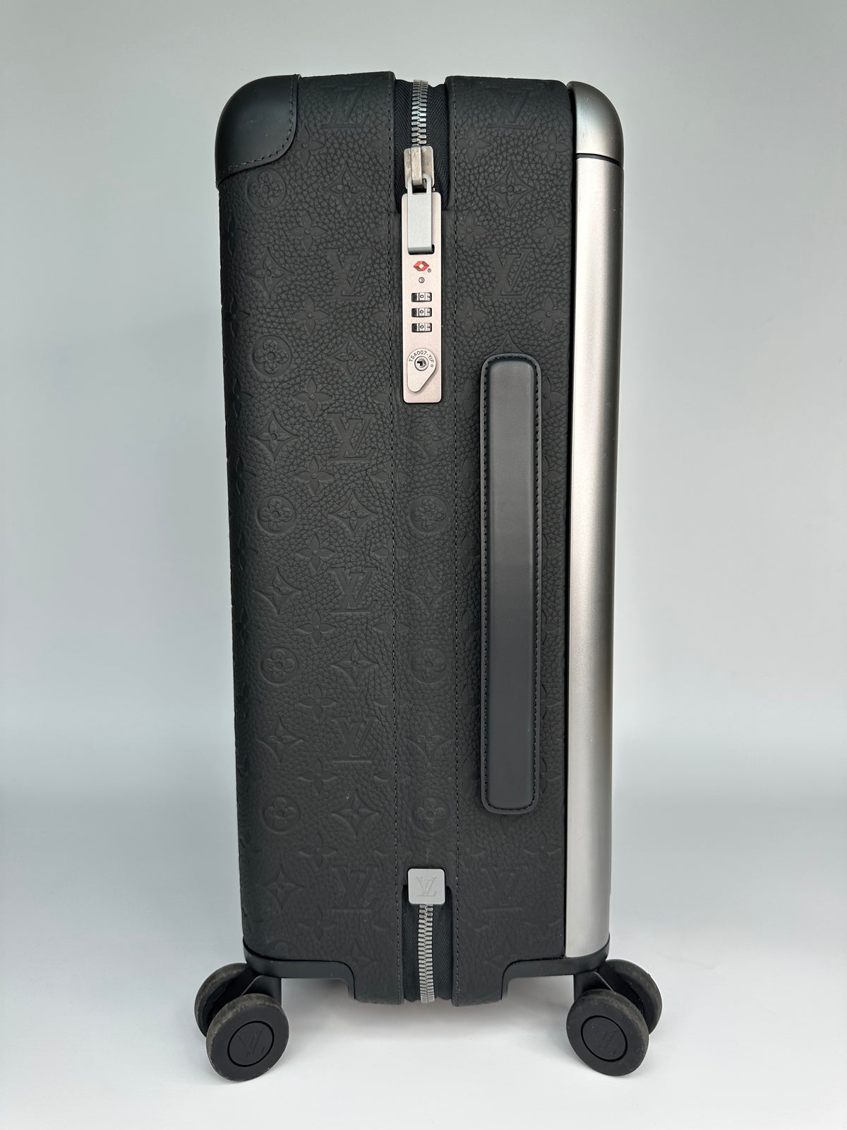Louis Vuitton Horizon 55 Black Taurillon Leather Edition RRP £3700