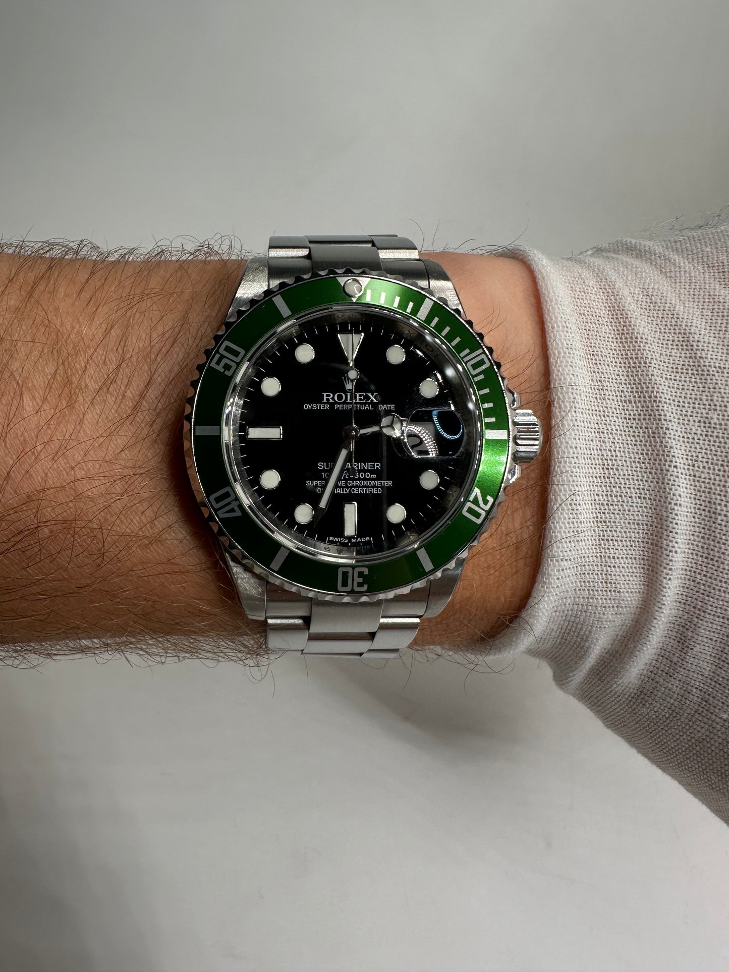 Rolex Submariner Date 16610LV Kermit 2008 Unpolished Full Set Box & Papers