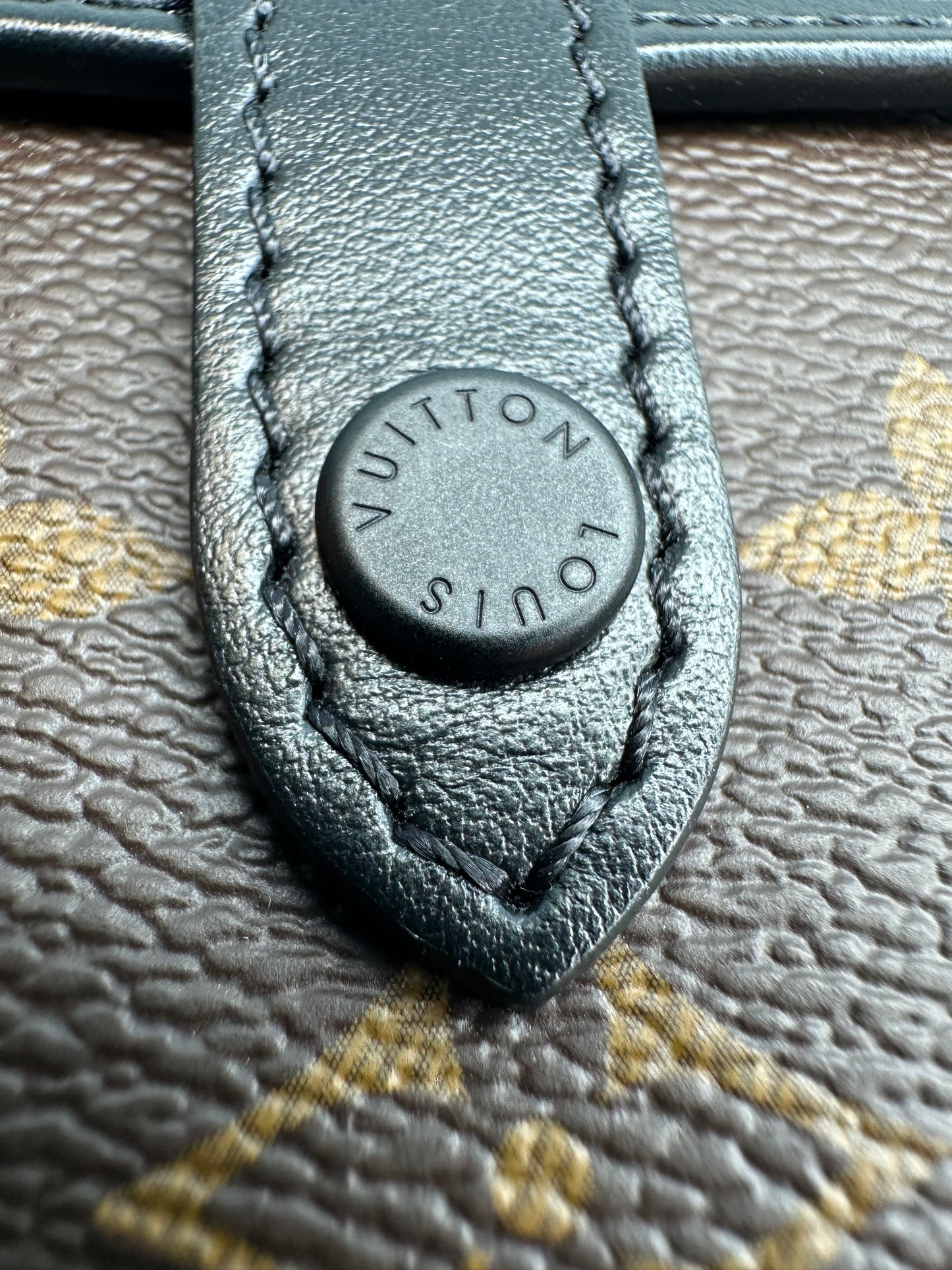 Louis Vuitton Virgil Abloh Christopher Wearable Wallet Bag M69404