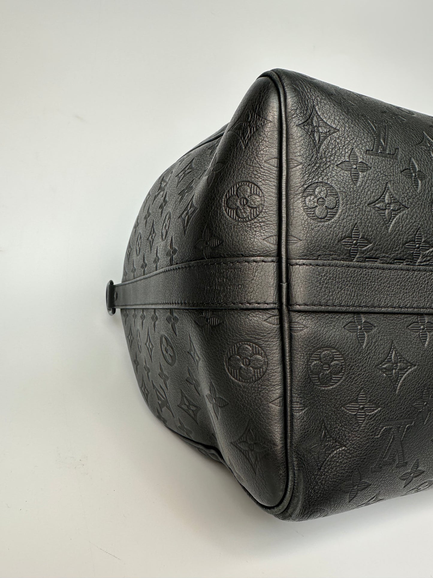 Louis Vuitton Keepall Bandoulière 50 Monogram Shadow Black Leather