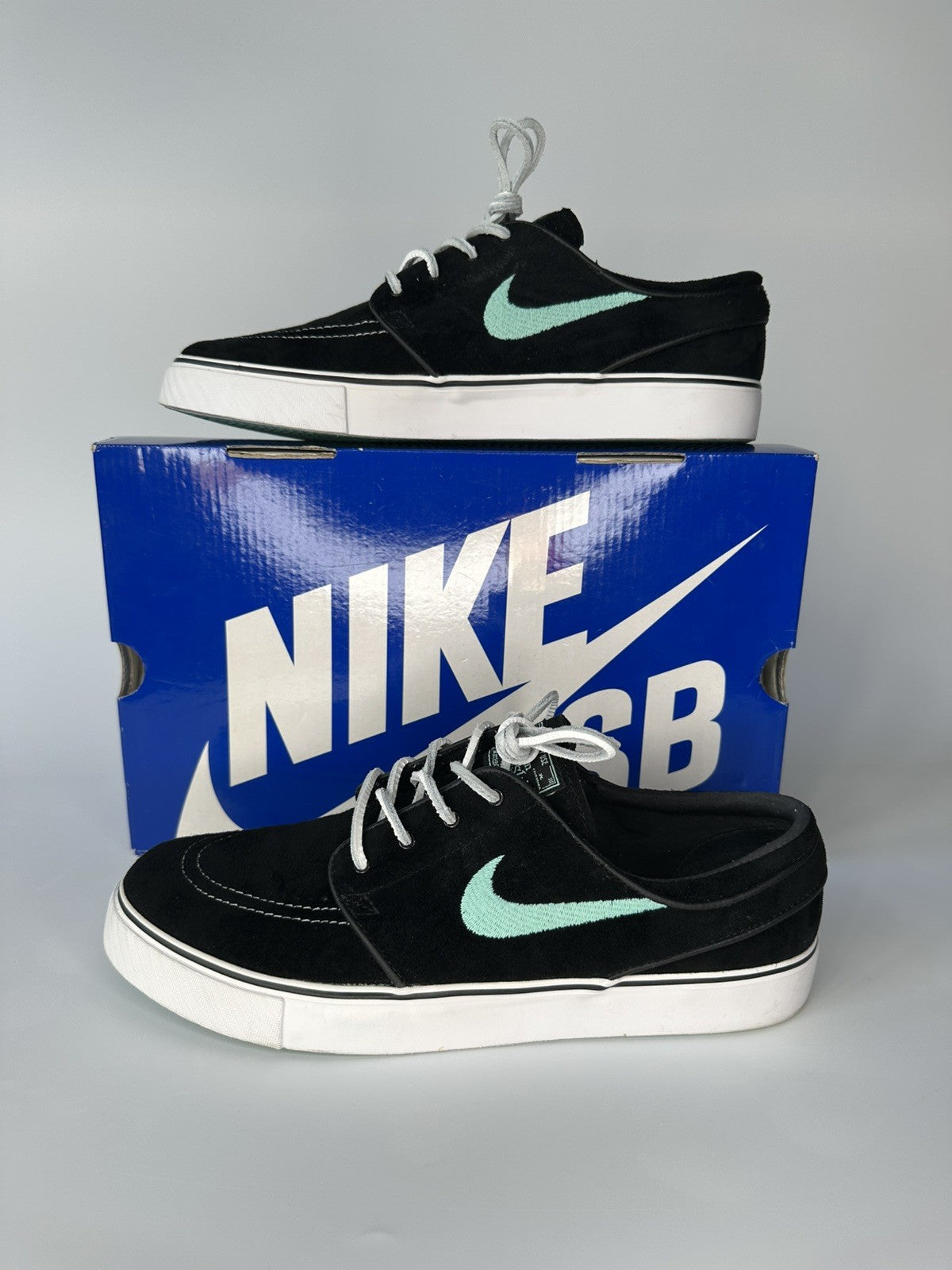 Nike Stefan Janoski Tiffany Blue Box First Released UK9 EUR44 Suede Black / Mint