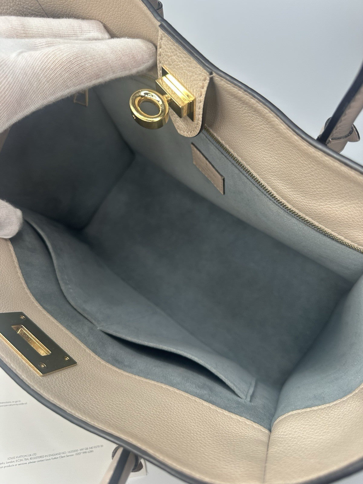 Louis Vuitton On My Side MM Greige MNG Vachetta Leather & Canvas 2025 M58485