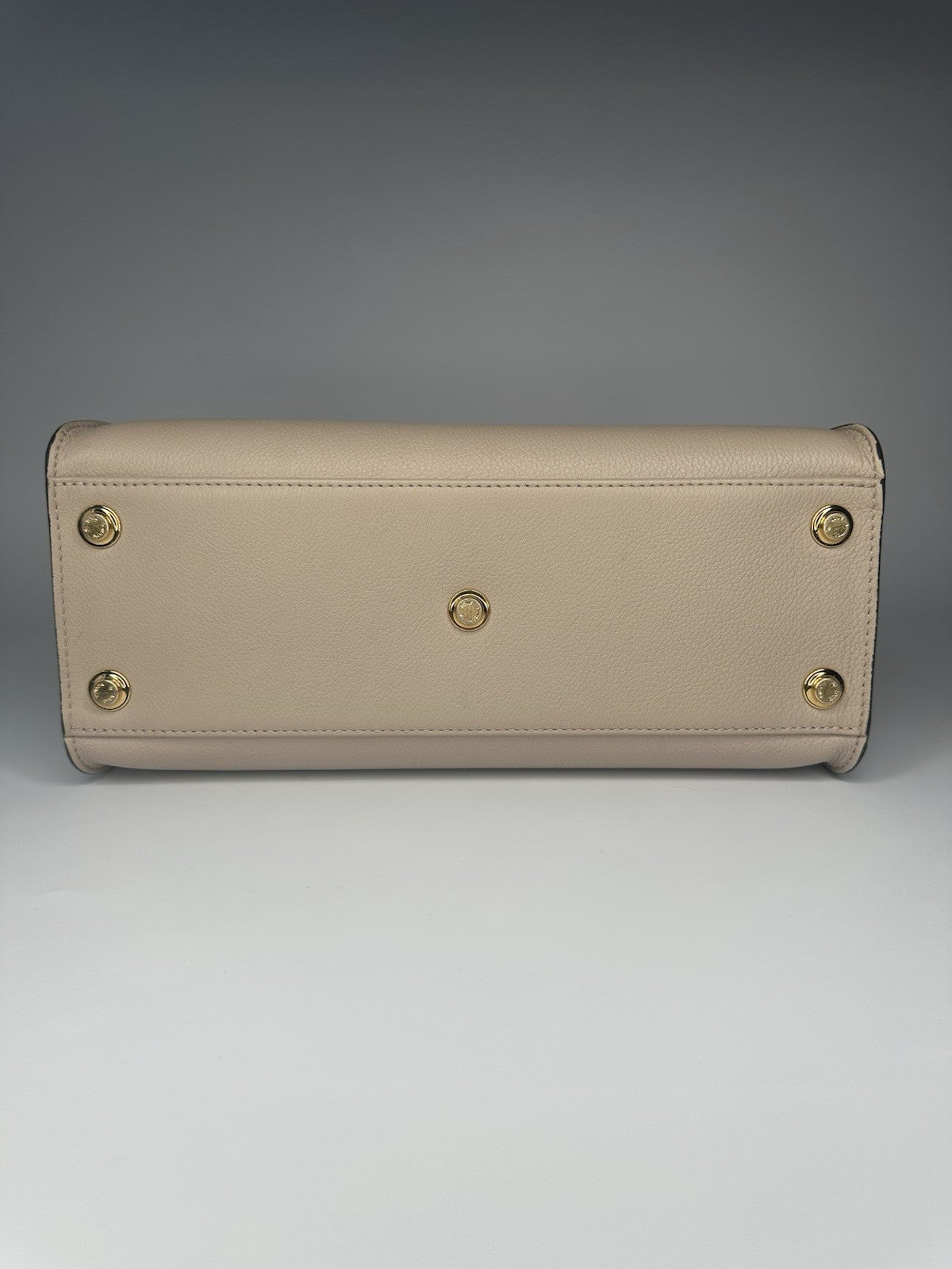 Louis Vuitton On My Side MM Greige MNG Vachetta Leather & Canvas 2025 M58485