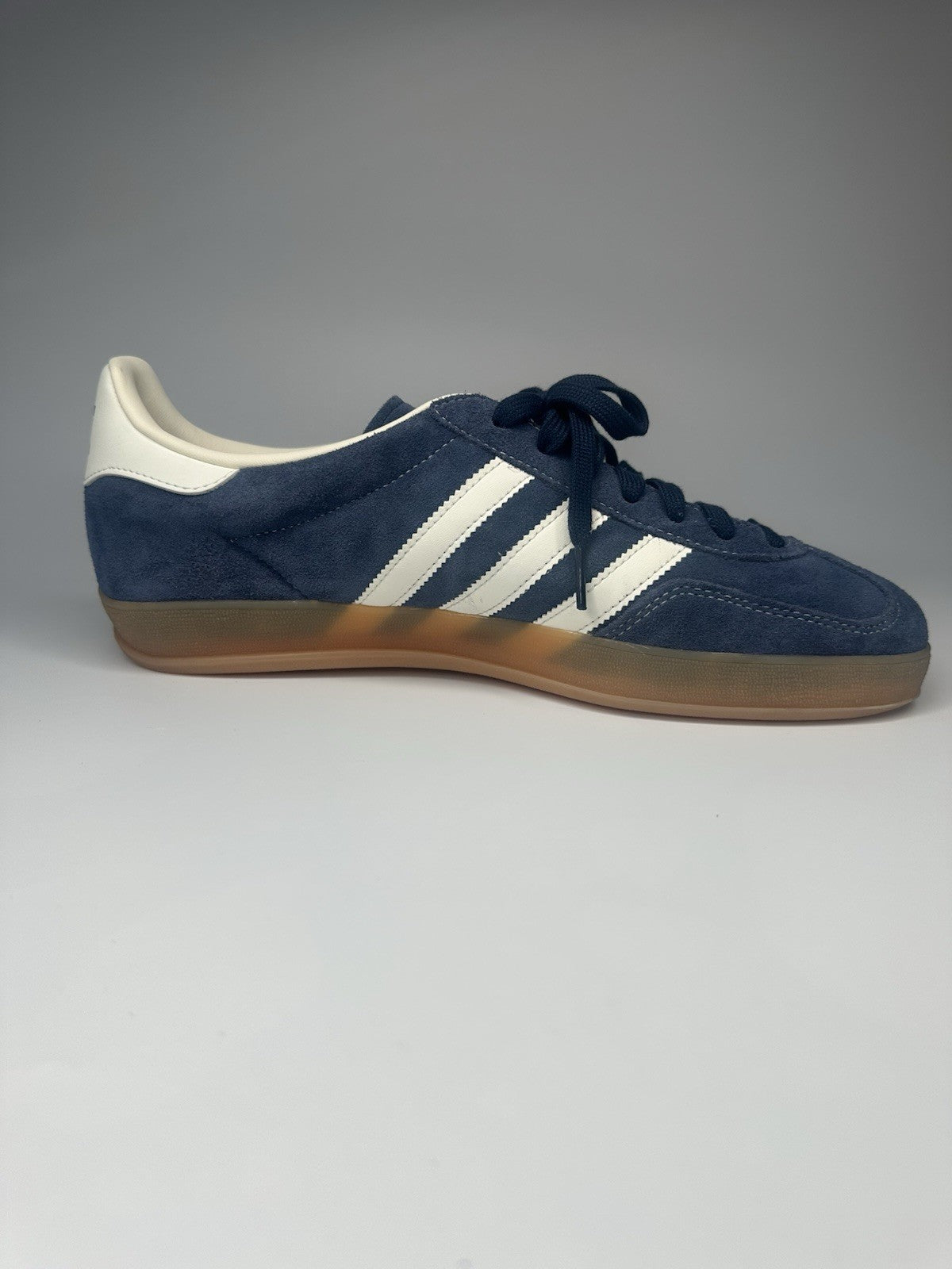 Adidas Gazelle Navy Blue / White / Gum Sole Suede UK9.5 Mens