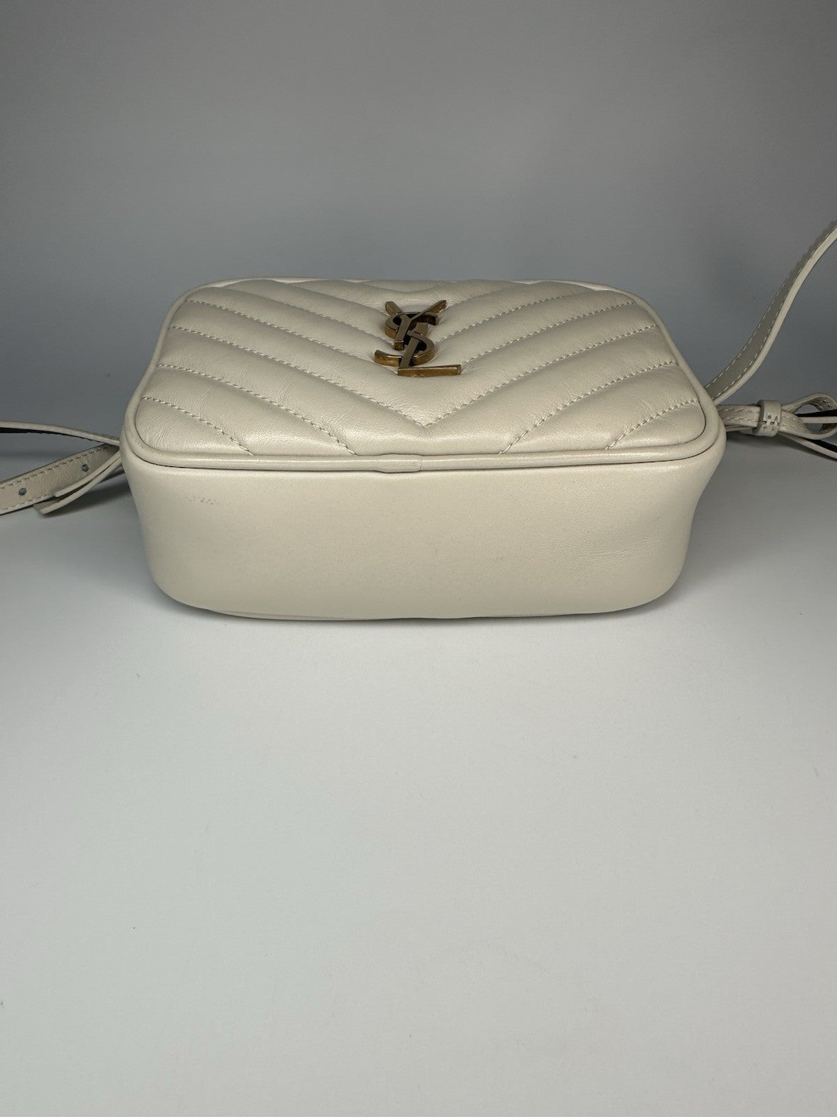 YSL Saint Laurent Cross Body Bag Beige Leather Gold Hardware