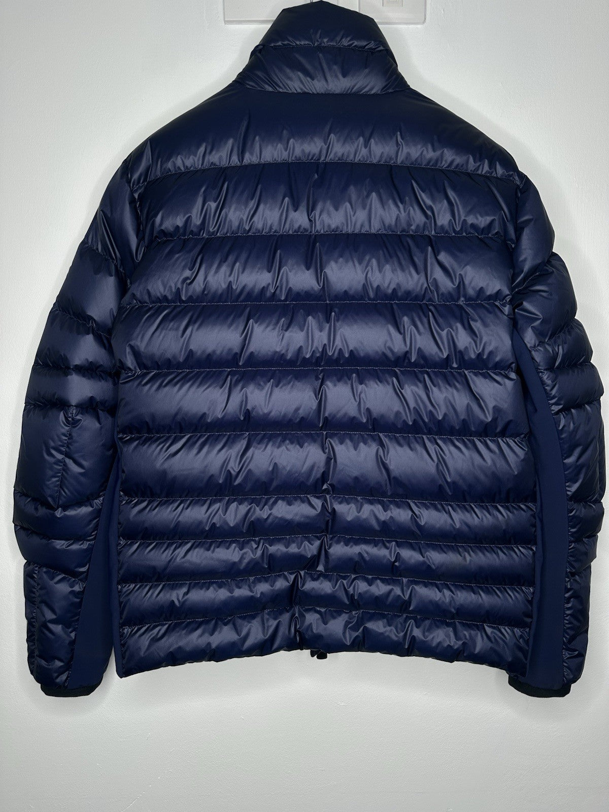 Moncler Grenoble Canmore Dark Navy Blue Jacket Size 4 (X Large) fits a large