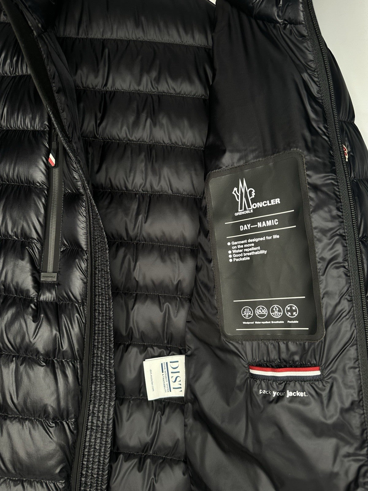 Moncler Grenoble Hers Down Jacket Size 4  (XL) Mens Black