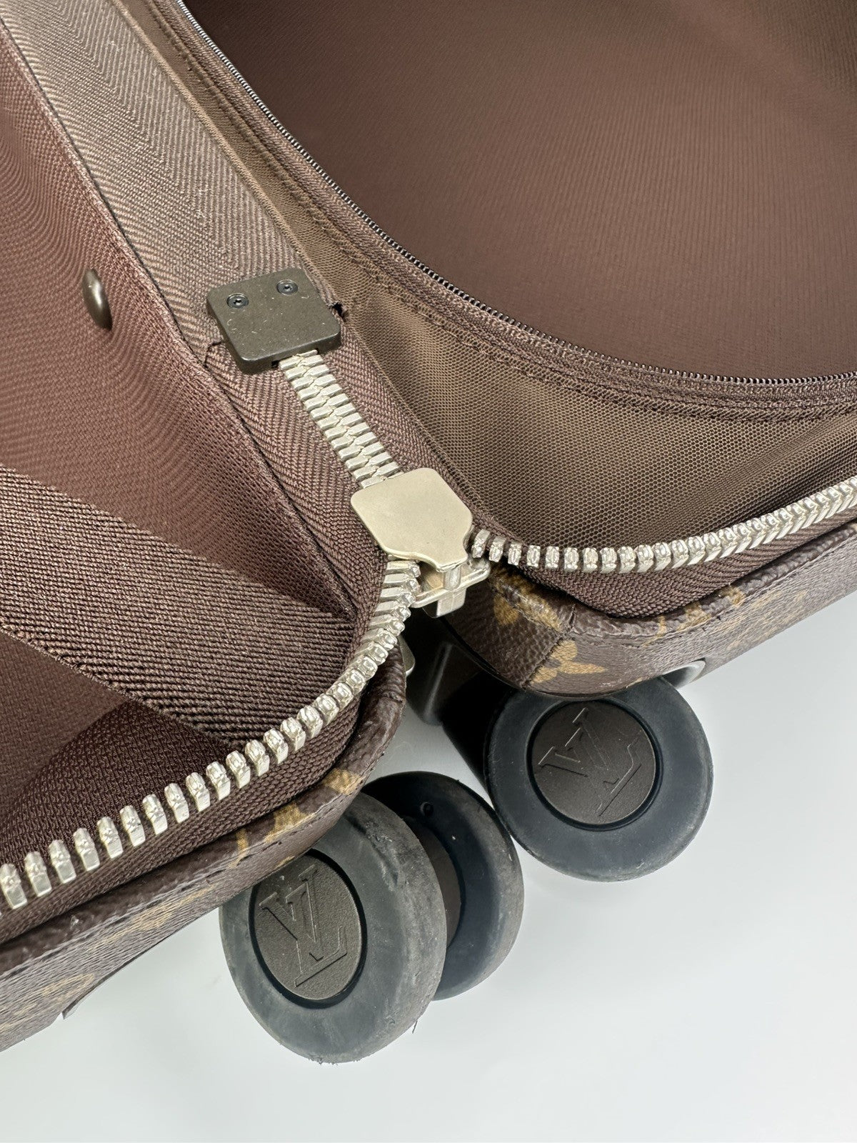 Louis Vuitton Horizon 55 Hand Luggage Carry On Case LV Monogram Brown & Beige