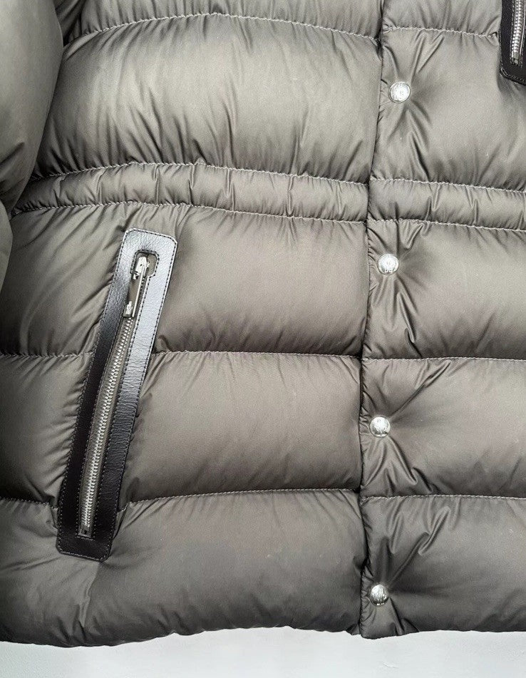 Moncler Bauges Giubbotto Jacket Size 3 Green / Grey