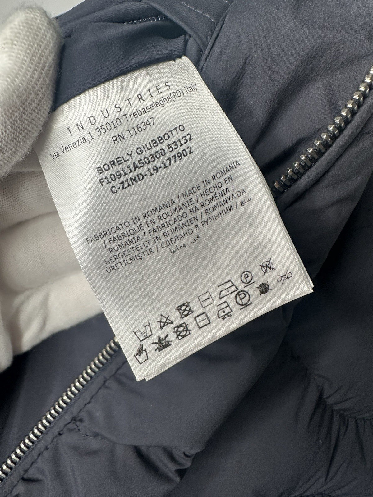 Moncler Giubotto Borely Navy Jacket Mens Size 3 / Large Black Badge