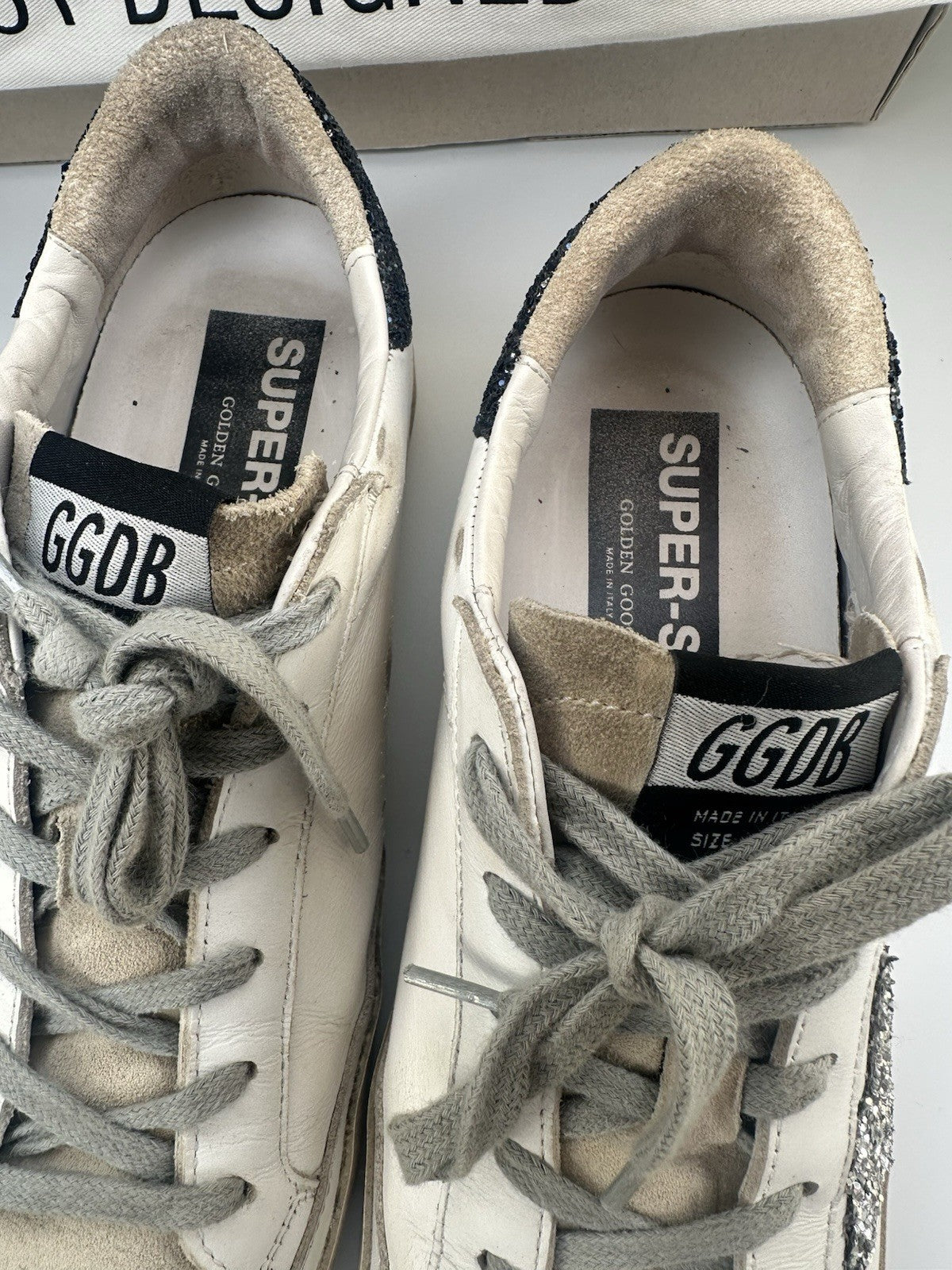 Golden Goose GGDB / SSTAR Sneakers With Box, Dustbag & Passport EU39 UK6