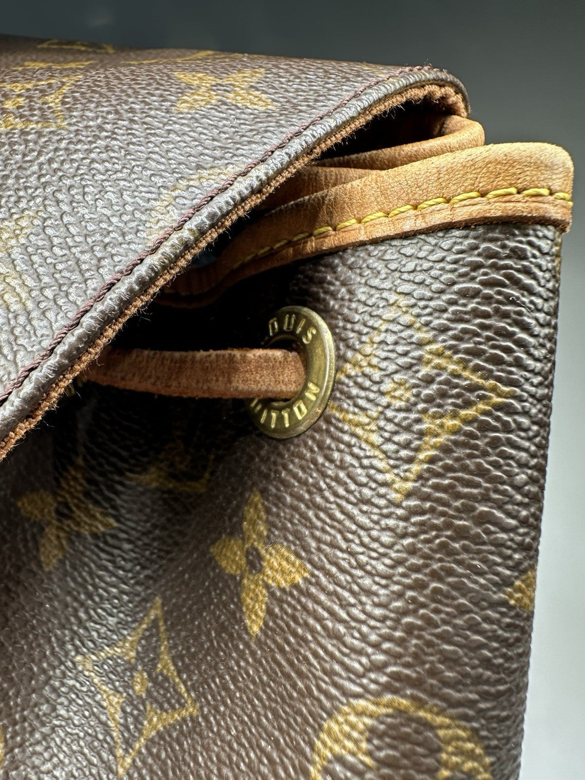 Louis Vuitton Montsouris (PM) Rucksack Backpack M51136 Monogram January 2000