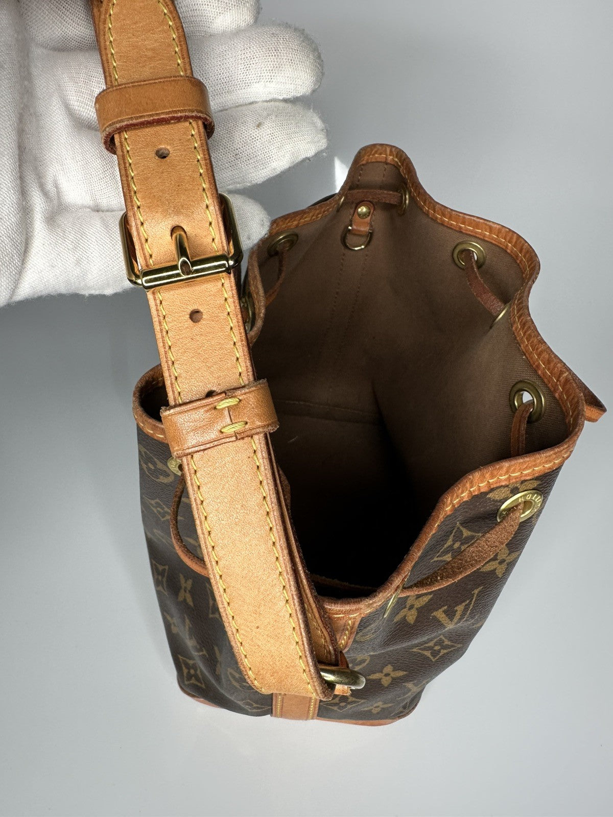 LOUIS VUITTON 2018 Noe BB Crossbody Shoulder Bag M40817 Monogram Canvas Leather