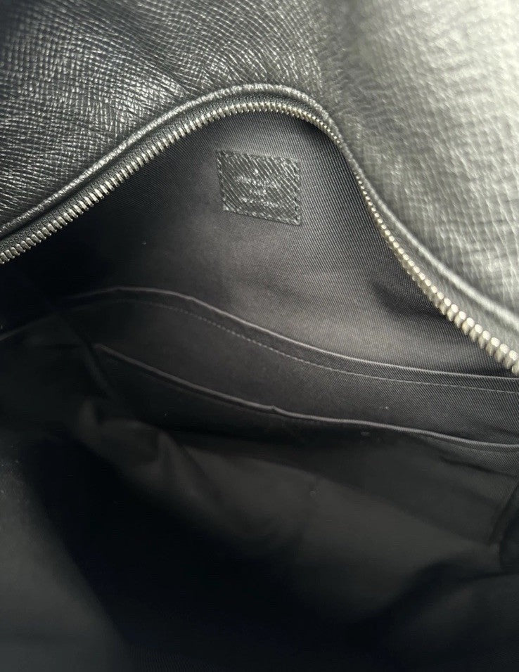Louis Vuitton Discovery Backpack PM Black Leather Taiga