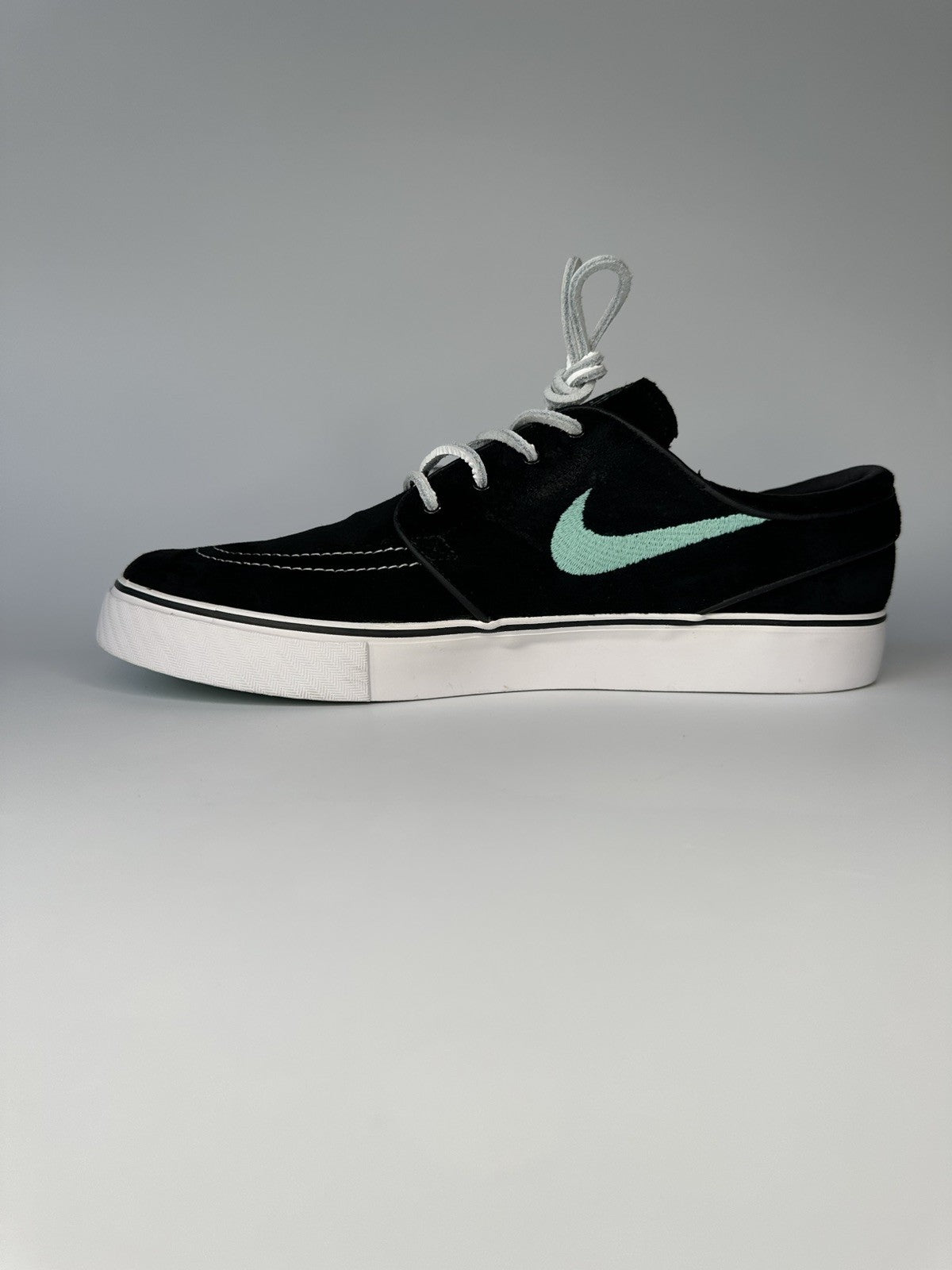 Nike Stefan Janoski Tiffany Blue Box First Released UK9 EUR44 Suede Black / Mint