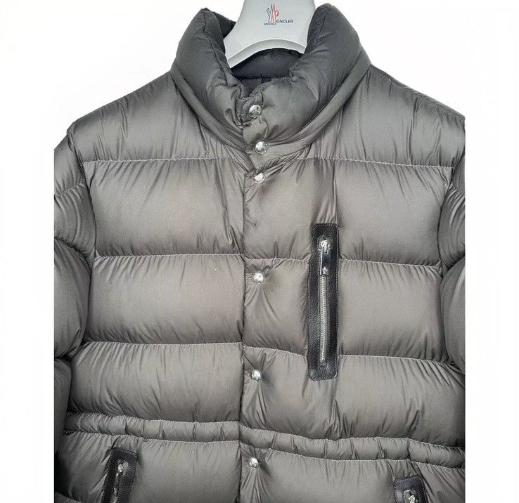 Moncler Bauges Giubbotto Jacket Size 3 Green / Grey