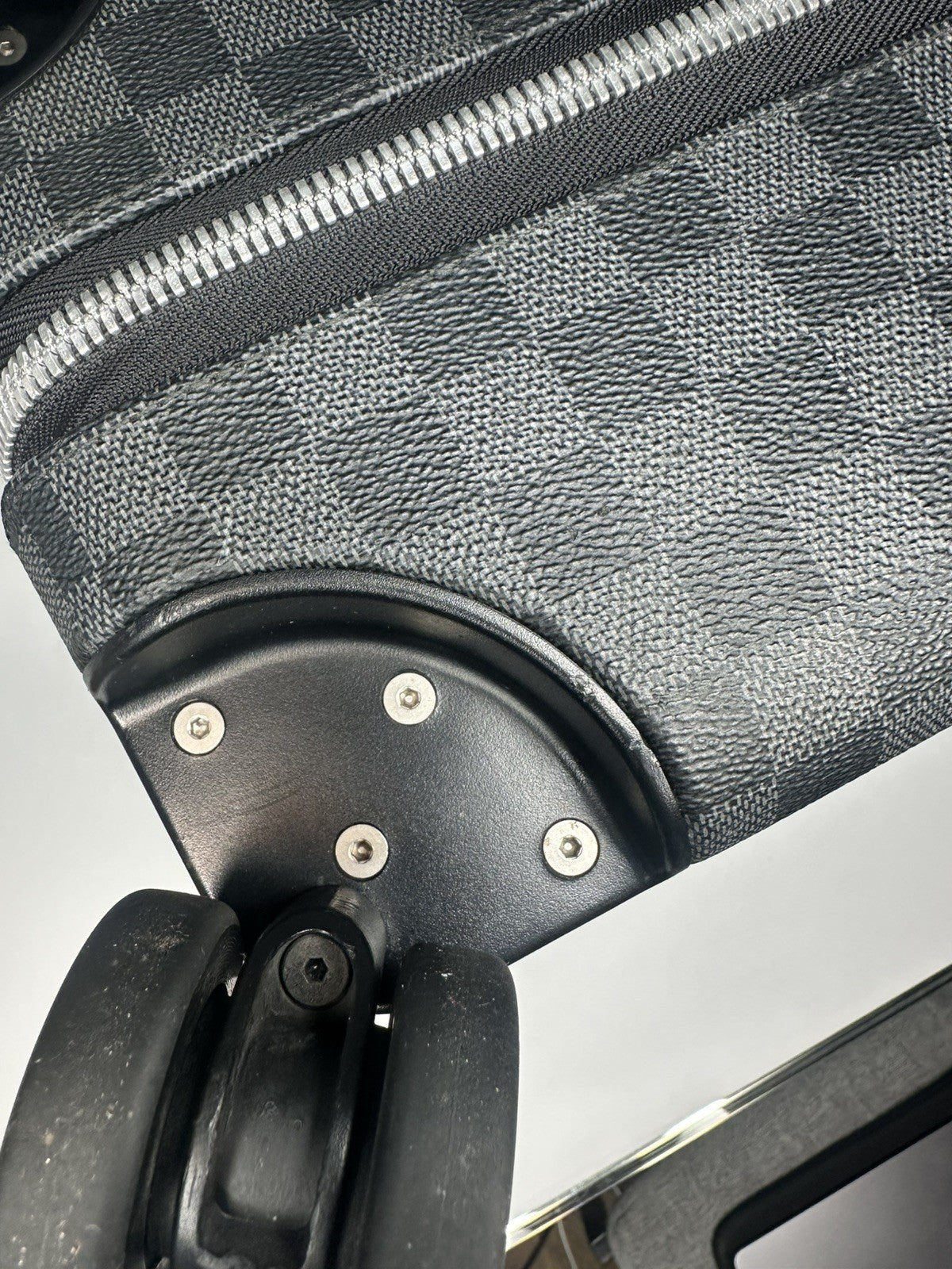Louis Vuitton Horizon 55 Damier Graphite Hand Luggage Suitcase Carry On