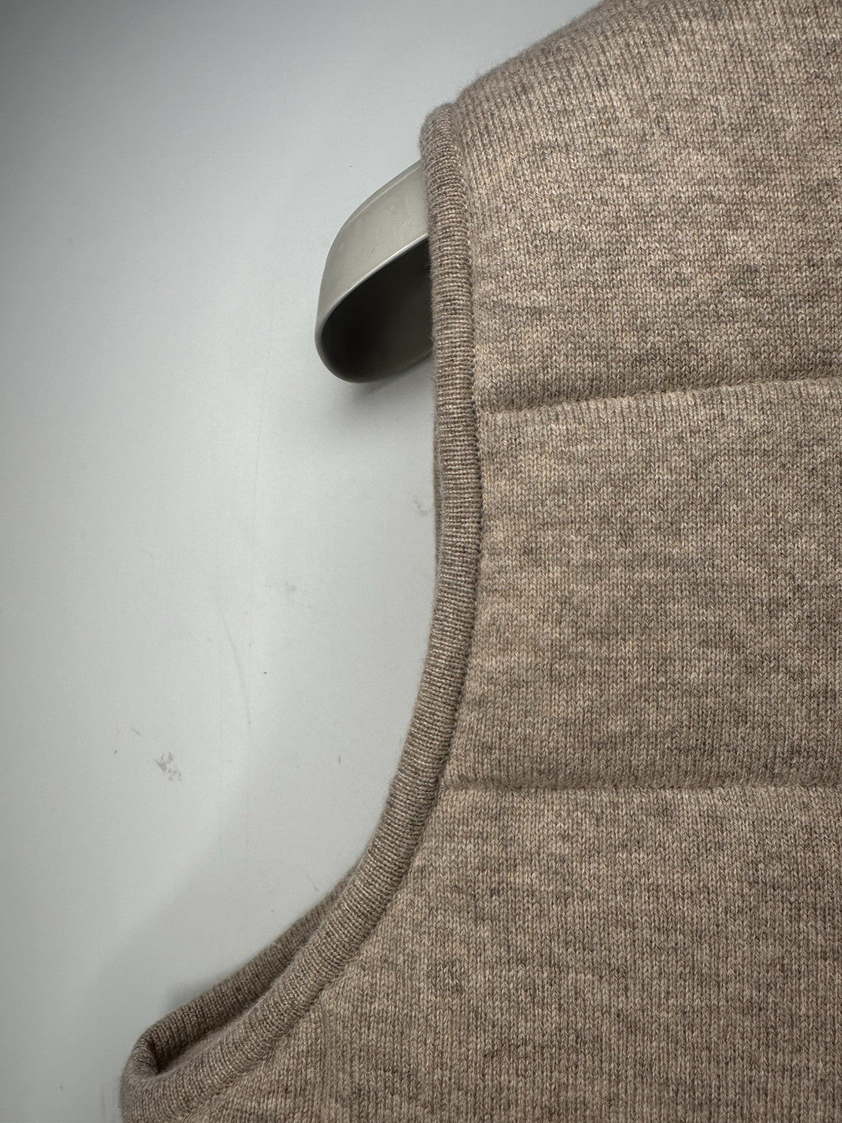 N.Peal Mens Cashmere Full Zip Gilet Size Large Sand RRP £895