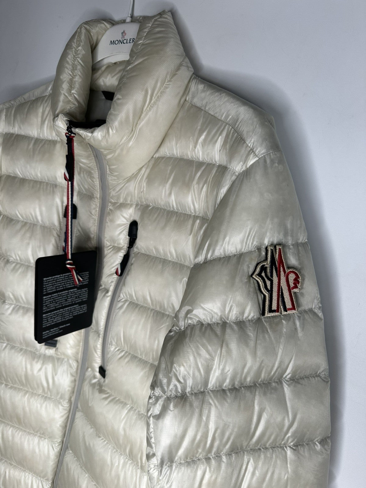 Moncler Grenoble Hers Down Jacket Size 3 (Large) Mens White