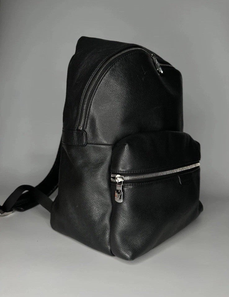 Louis Vuitton Discovery Backpack PM Black Leather Taiga