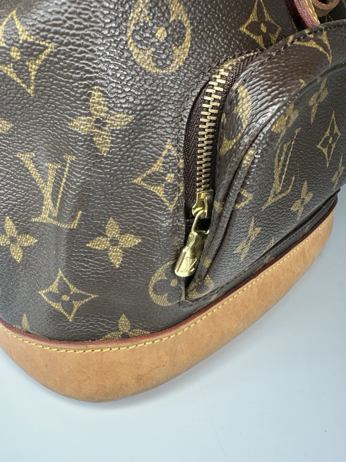 Louis Vuitton Montsouris PM Rucksack Backpack Monogram March 2003 M51136