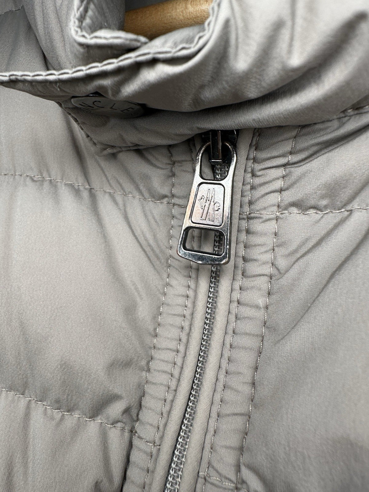 Moncler Acorus Giubbotto Light Khaki Jacket Size 5 (X Large) Fits Large