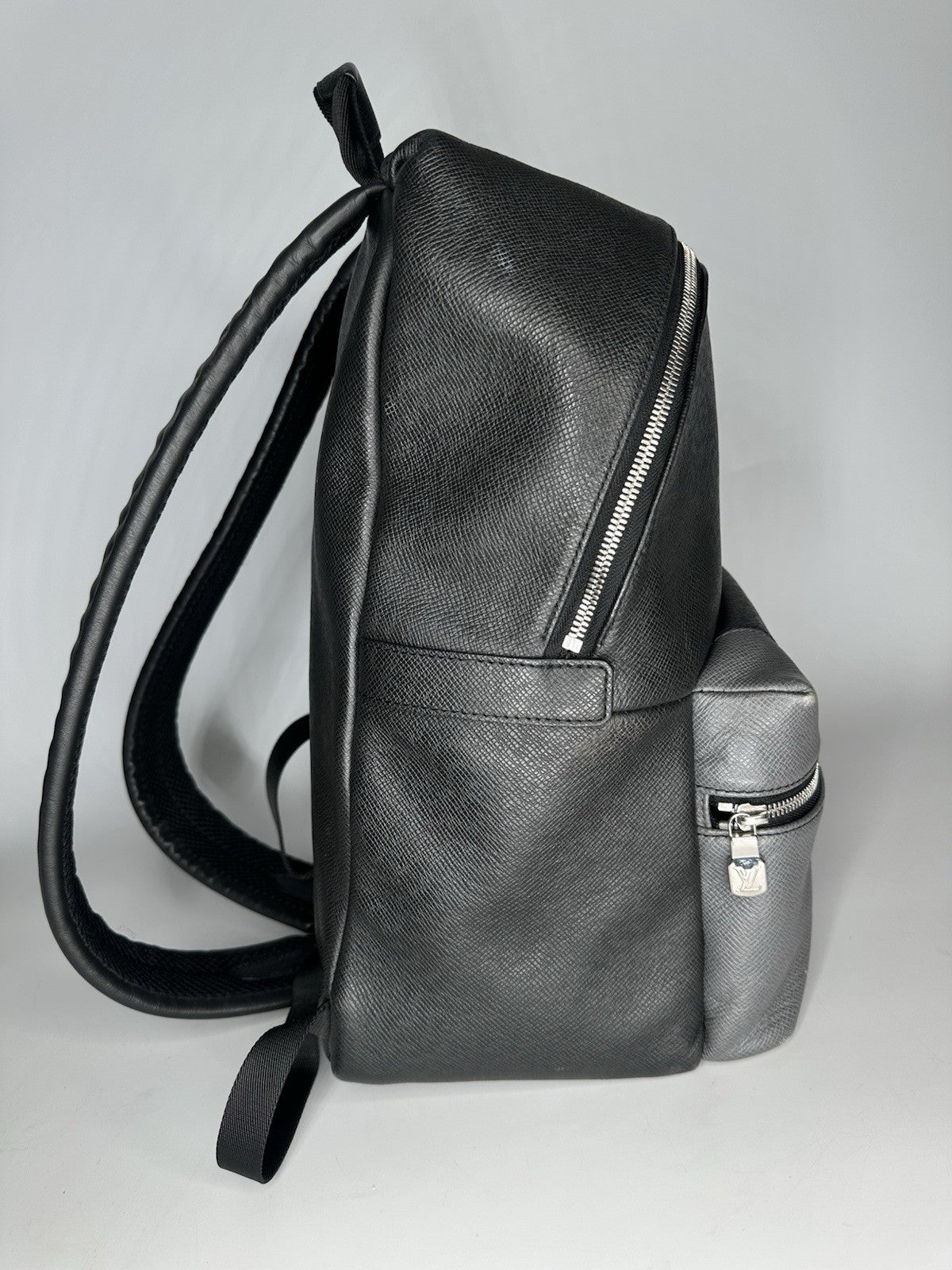 Louis Vuitton Black / Grey Taiga Leather Discovery PM Backpack Bag