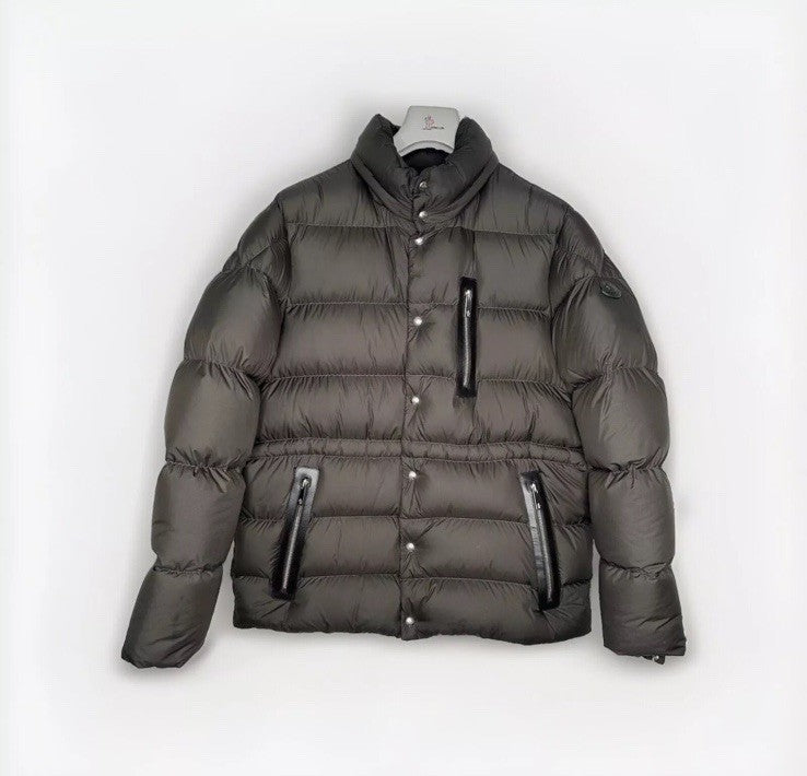 Moncler Bauges Giubbotto Jacket Size 3 Green / Grey
