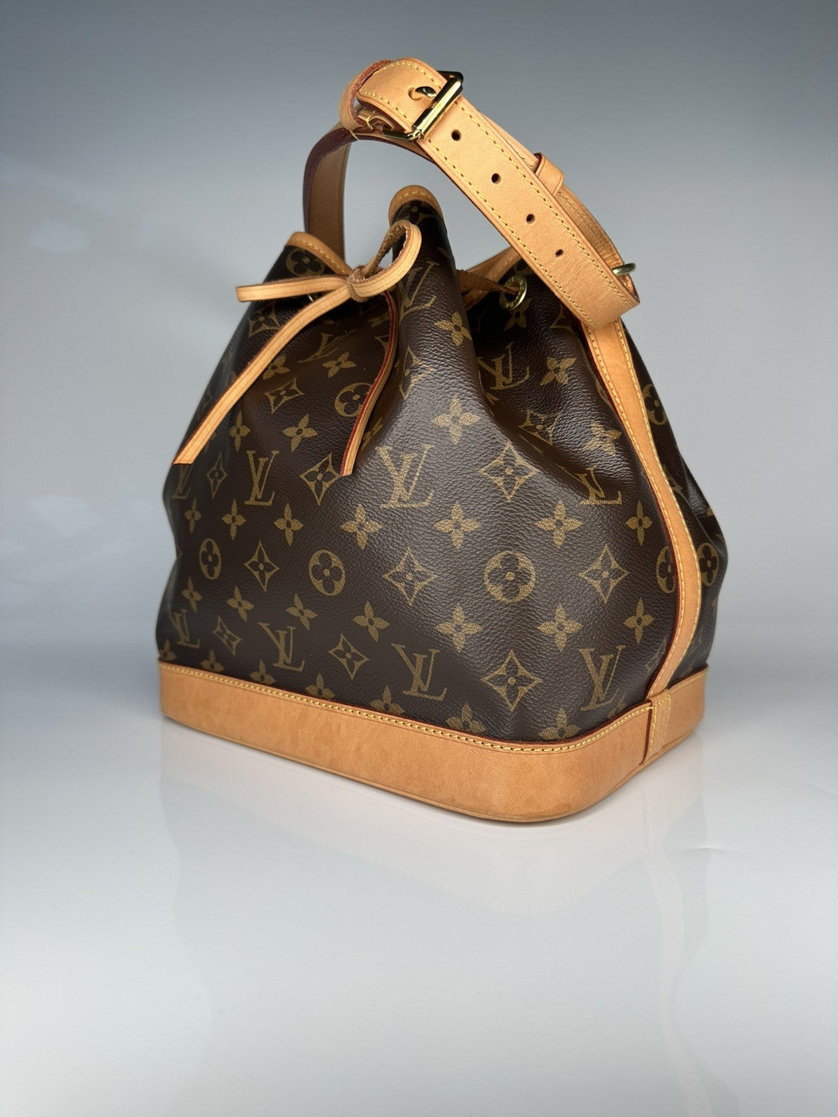 Louis Vuitton Petit Noe NM Crossbody Shoulder Bag M40818 Monogram Canvas