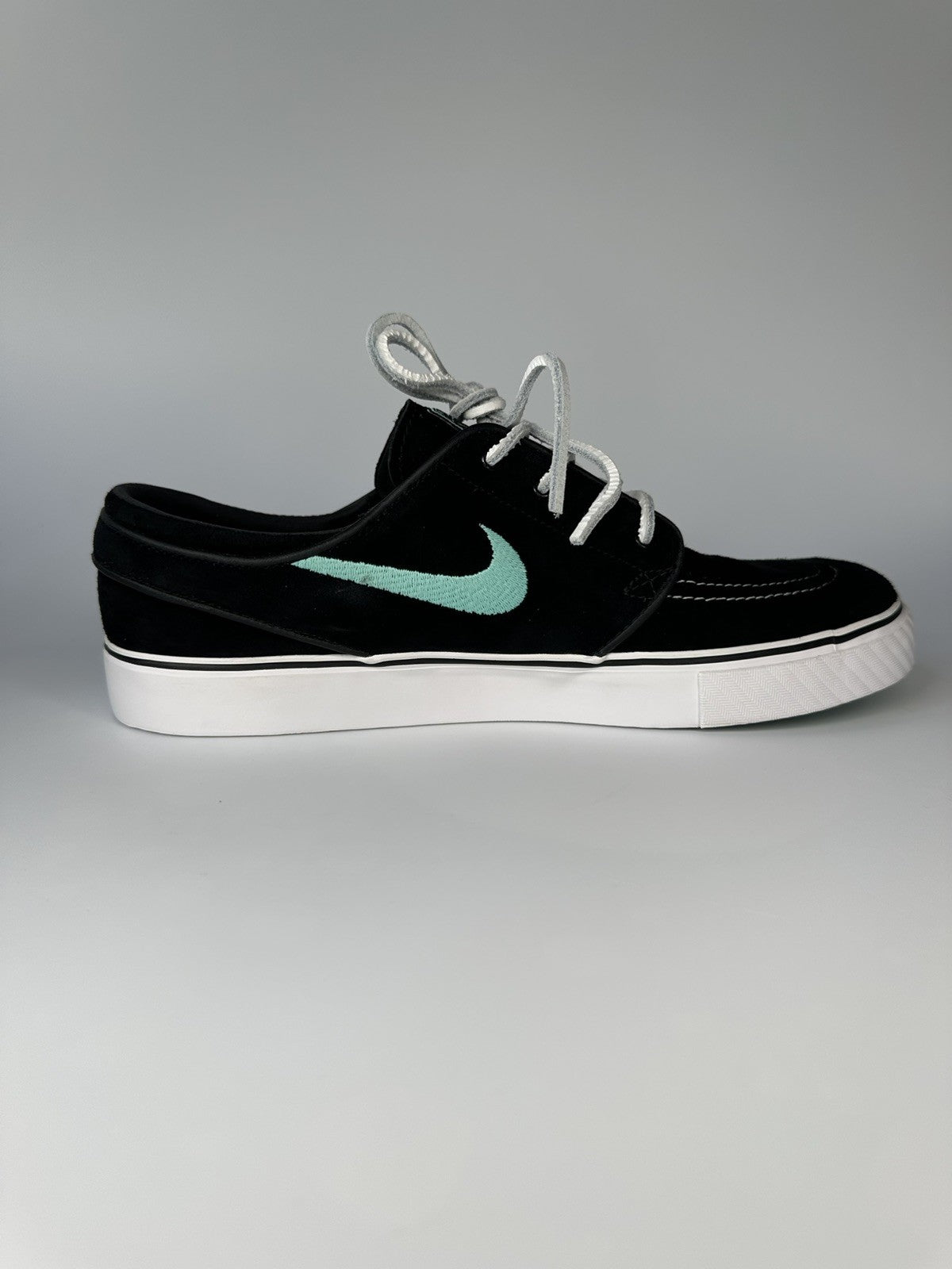 Nike Stefan Janoski Tiffany Blue Box First Released UK9 EUR44 Suede Black / Mint