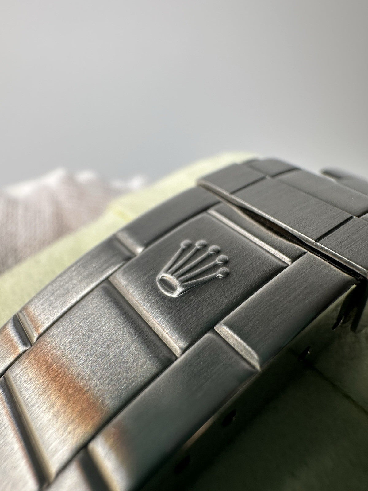 Rolex Submariner Date 16610LV Kermit 50th Anniversary 2009 Full Set Unpolished