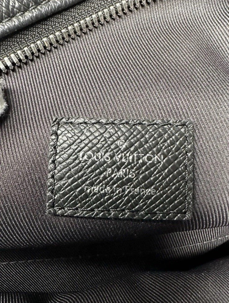 Louis Vuitton Discovery Backpack PM Black Leather Taiga