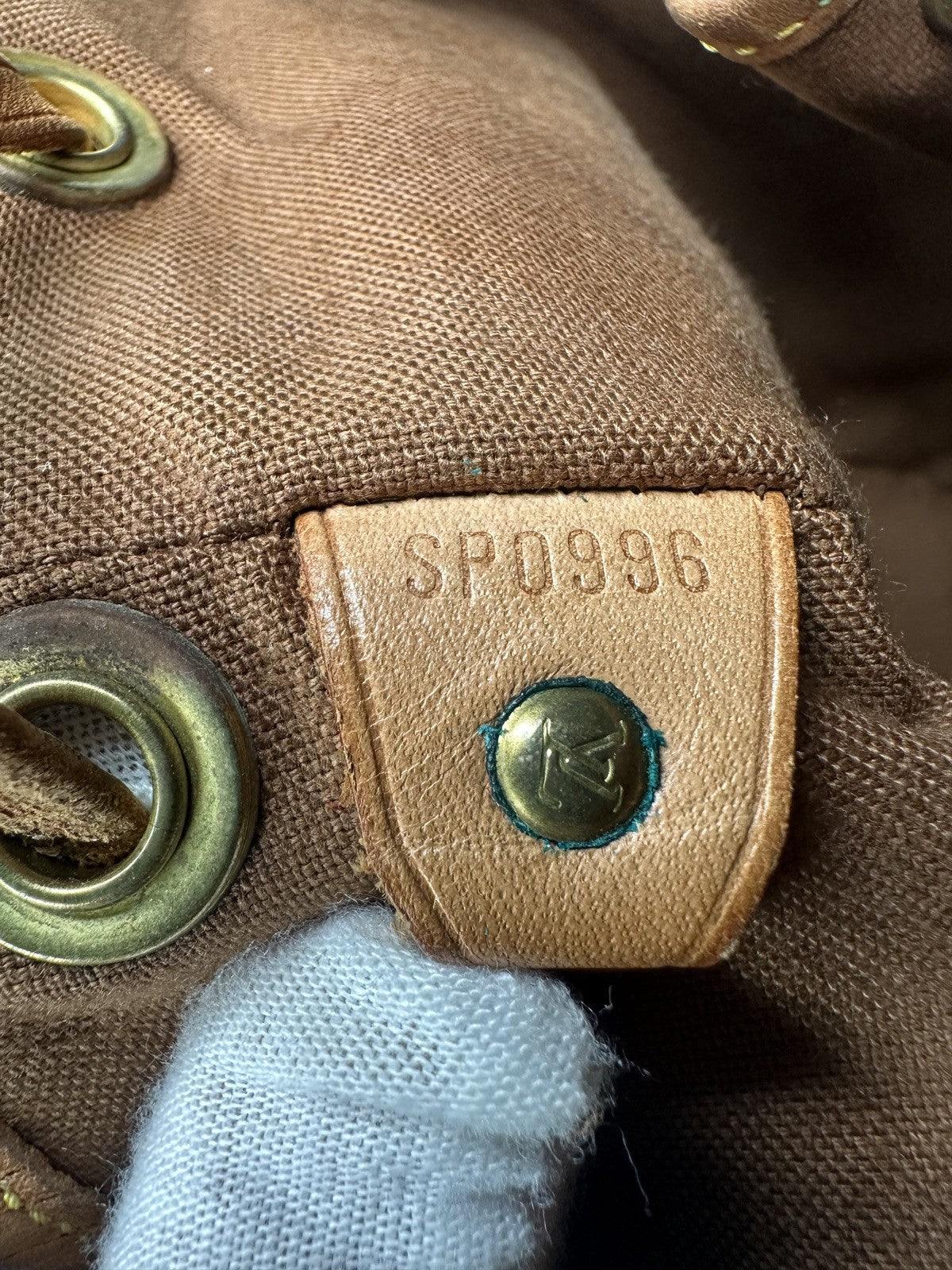 Louis Vuitton Montsouris Mini Rucksack Backpack Monogram September 1996 M11199