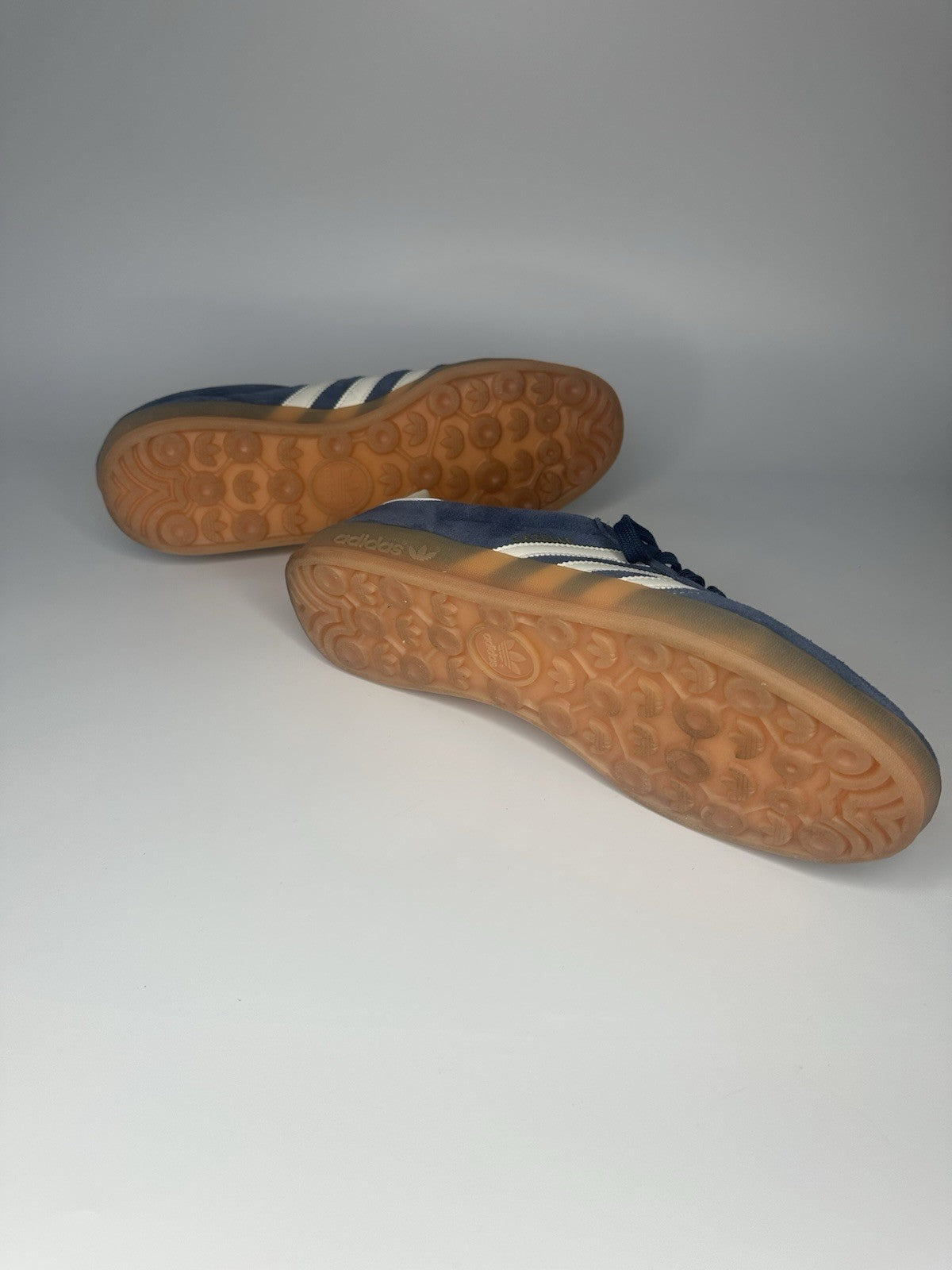 Adidas Gazelle Navy Blue / White / Gum Sole Suede UK9.5 Mens
