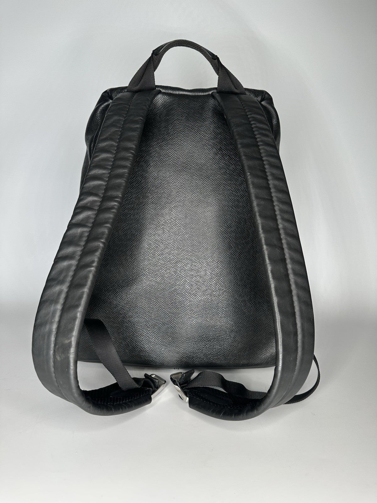 Louis Vuitton Black / Grey Taiga Leather Discovery PM Backpack Bag