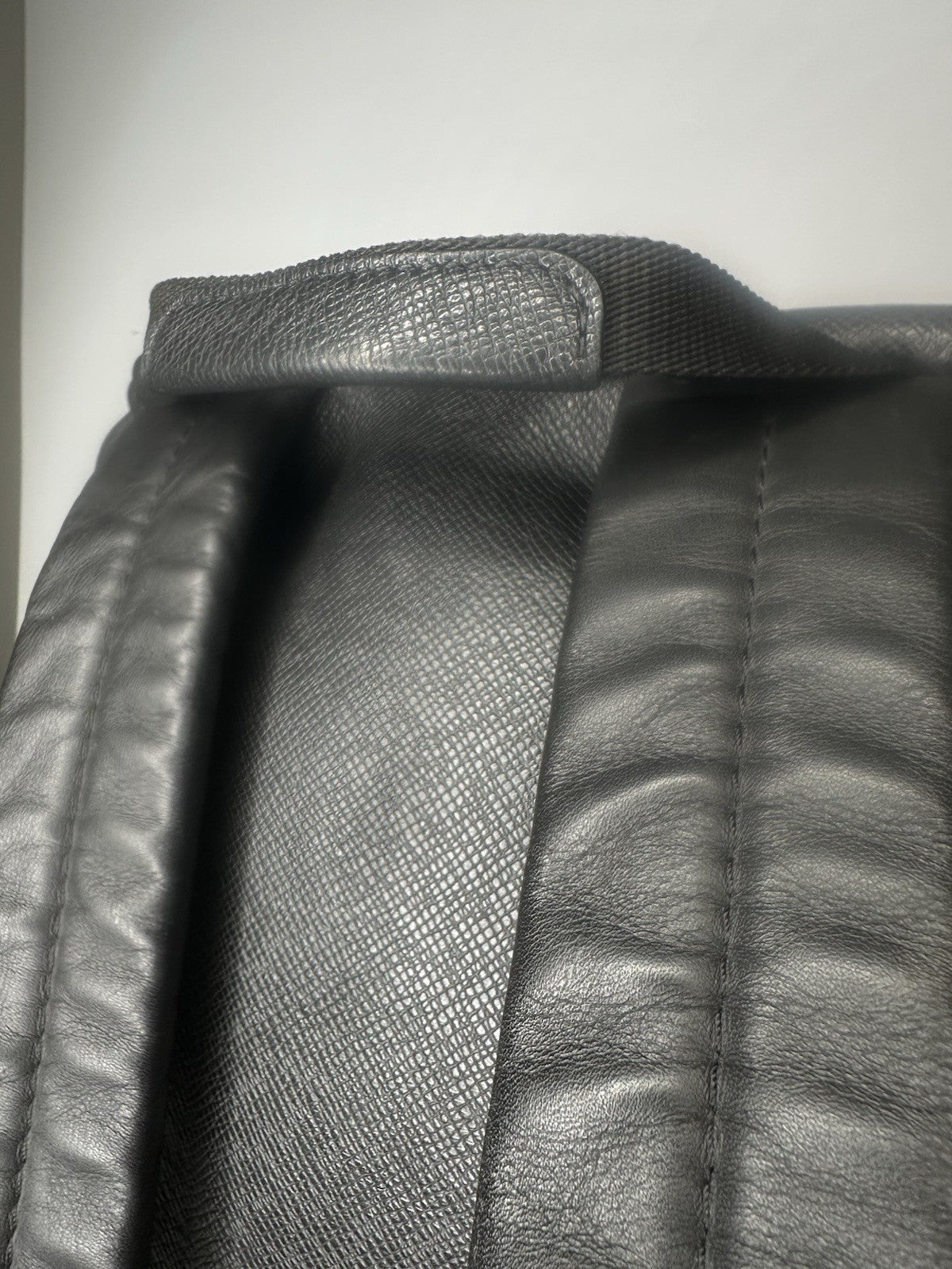 Louis Vuitton Black / Grey Taiga Leather Discovery PM Backpack Bag