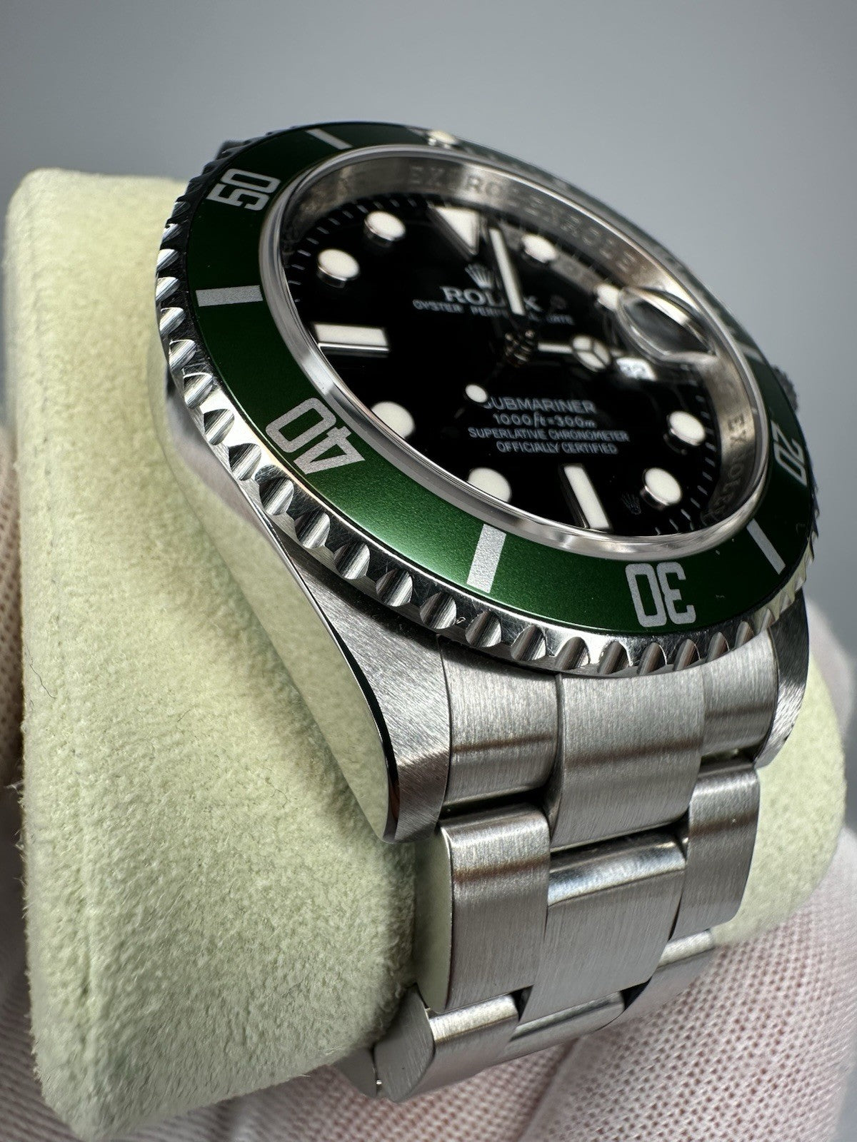 Rolex Submariner Date 16610LV Kermit 50th Anniversary 2009 Full Set Unpolished
