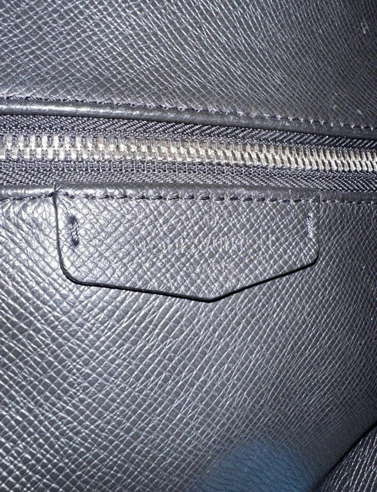 Louis Vuitton Discovery Backpack PM Black Leather Taiga