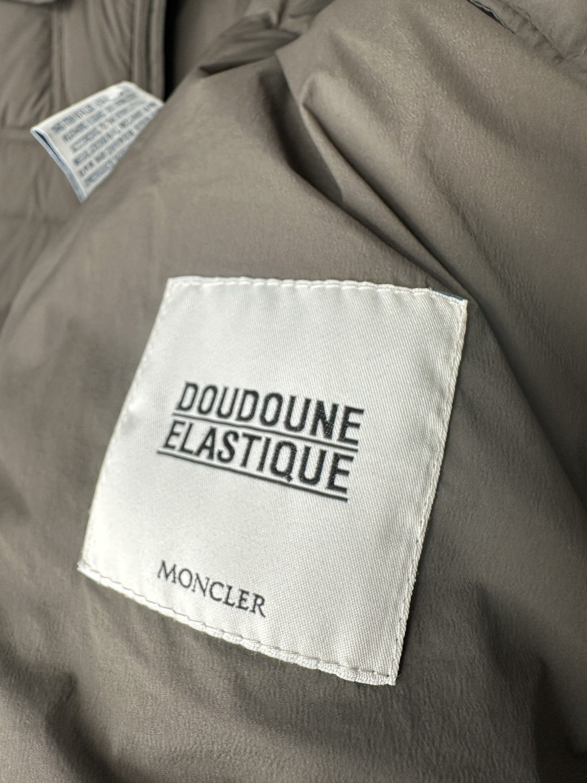 Moncler Luberon Giubbotto Jacket Size 3 (Large) Dark Khaki