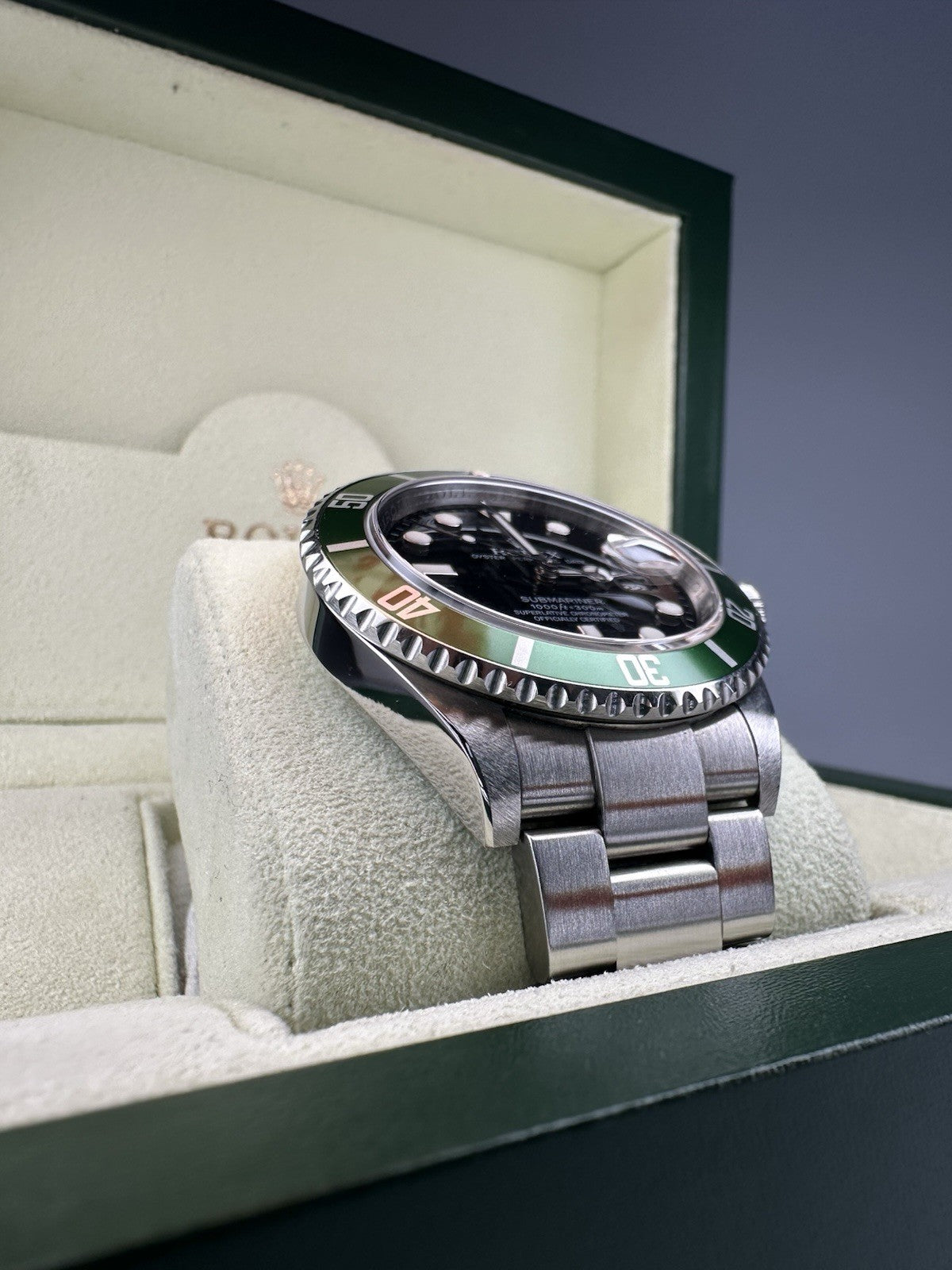 Rolex Submariner Date 16610LV Kermit 50th Anniversary 2009 Full Set Unpolished