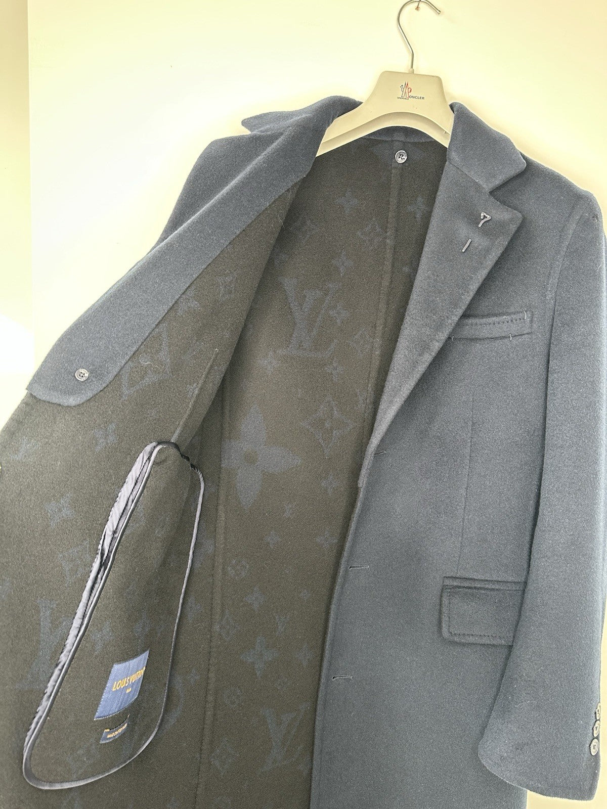 Louis Vuitton Cashmere & Silk Coat Navy Blue Size 44 Made In Italy