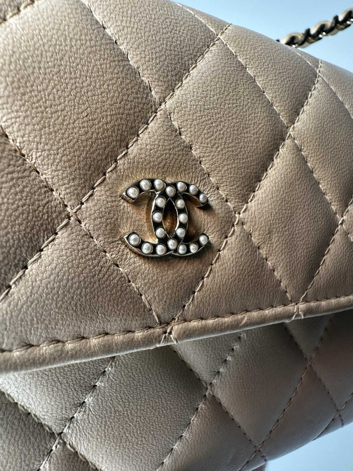 Chanel Lambskin Quilted Pearl Clutch With Chain Bag