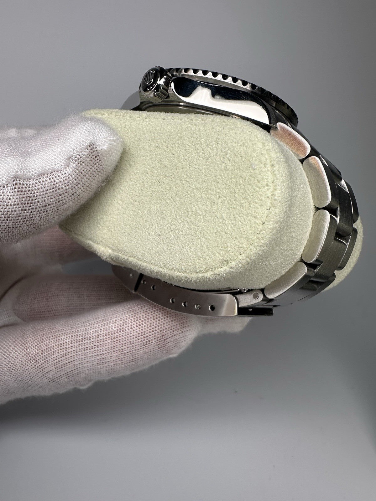 Rolex Submariner Date 16610LV Kermit 50th Anniversary 2009 Full Set Unpolished