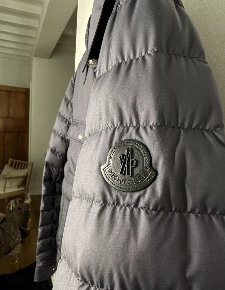 Moncler Mirande Giubbotto Jacket Size 4 (Extra Large) Fits Large