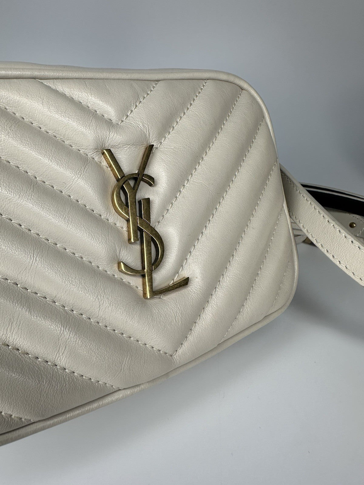 YSL Saint Laurent Cross Body Bag Beige Leather Gold Hardware