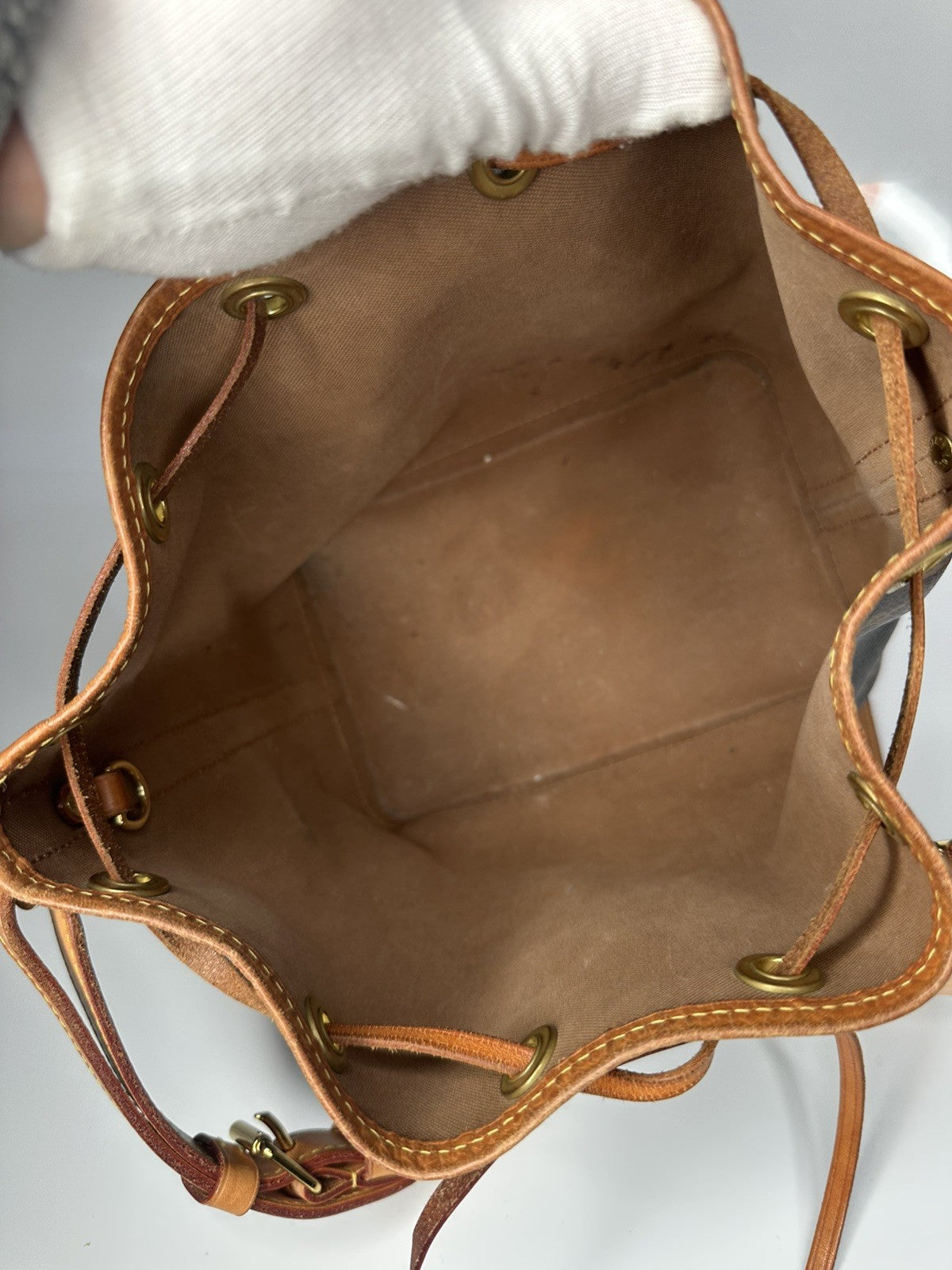 LOUIS VUITTON 2018 Noe BB Crossbody Shoulder Bag M40817 Monogram Canvas Leather