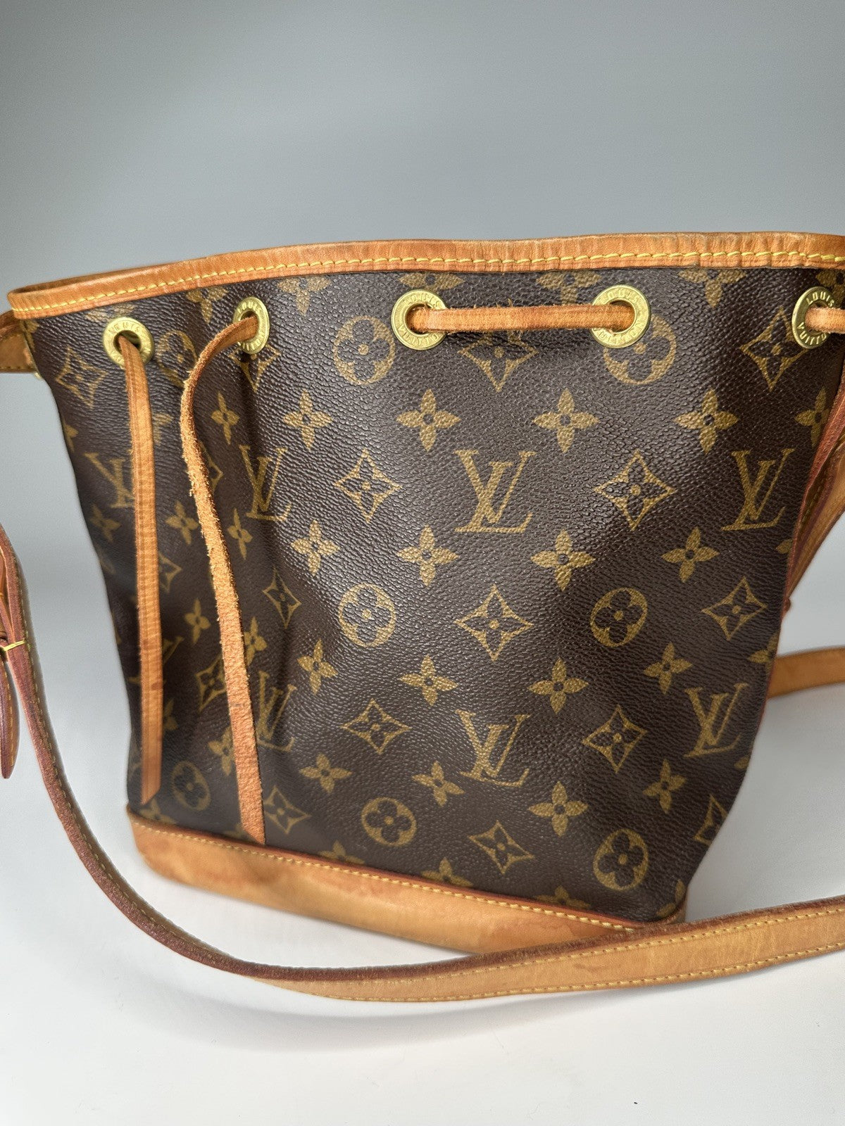 LOUIS VUITTON 2018 Noe BB Crossbody Shoulder Bag M40817 Monogram Canvas Leather
